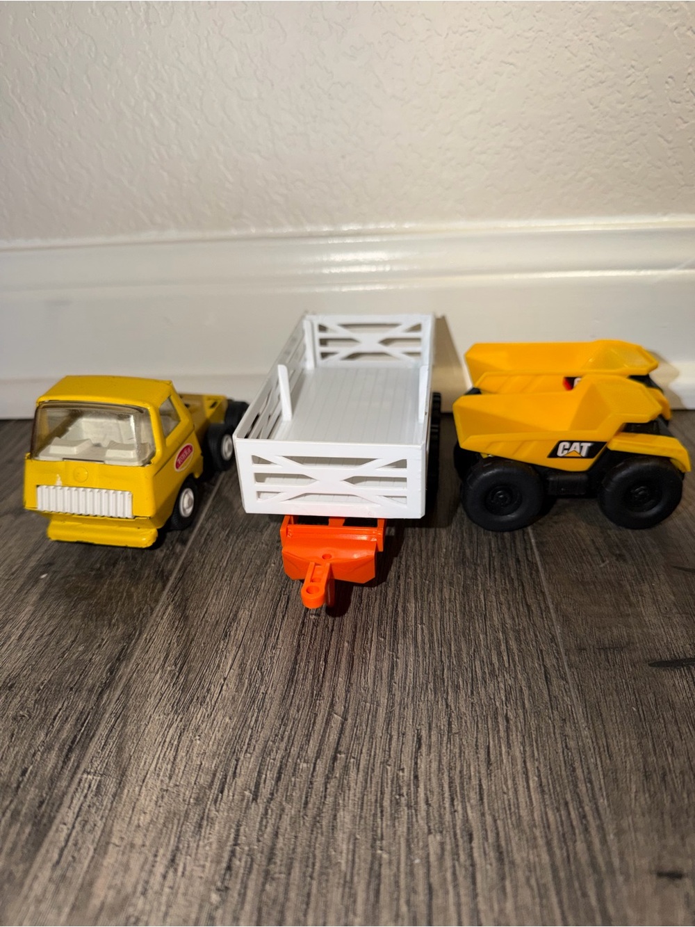 Yellow Dump Truck Toy Set with White Trailer - Kids Toys